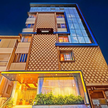 Hotel Super Townhouse Indiranagar Bengaluru Zewnętrze zdjęcie