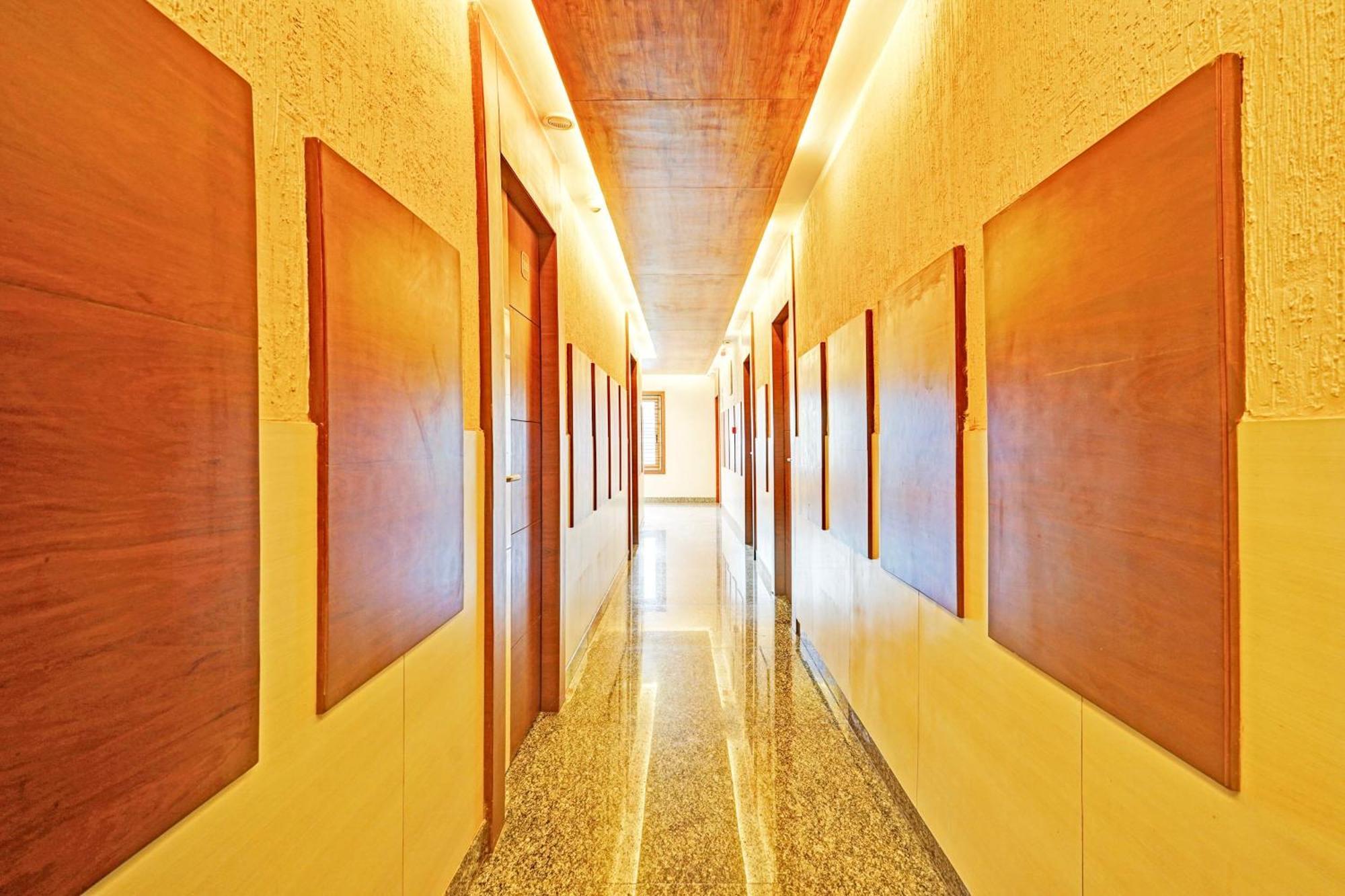 Hotel Super Townhouse Indiranagar Bengaluru Zewnętrze zdjęcie
