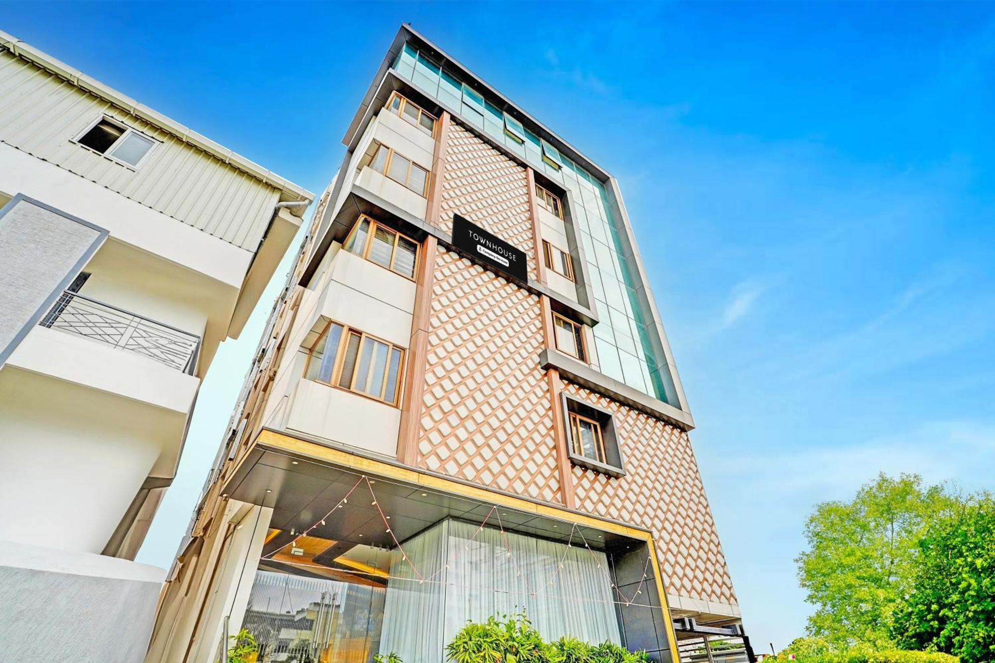 Hotel Super Townhouse Indiranagar Bengaluru Zewnętrze zdjęcie