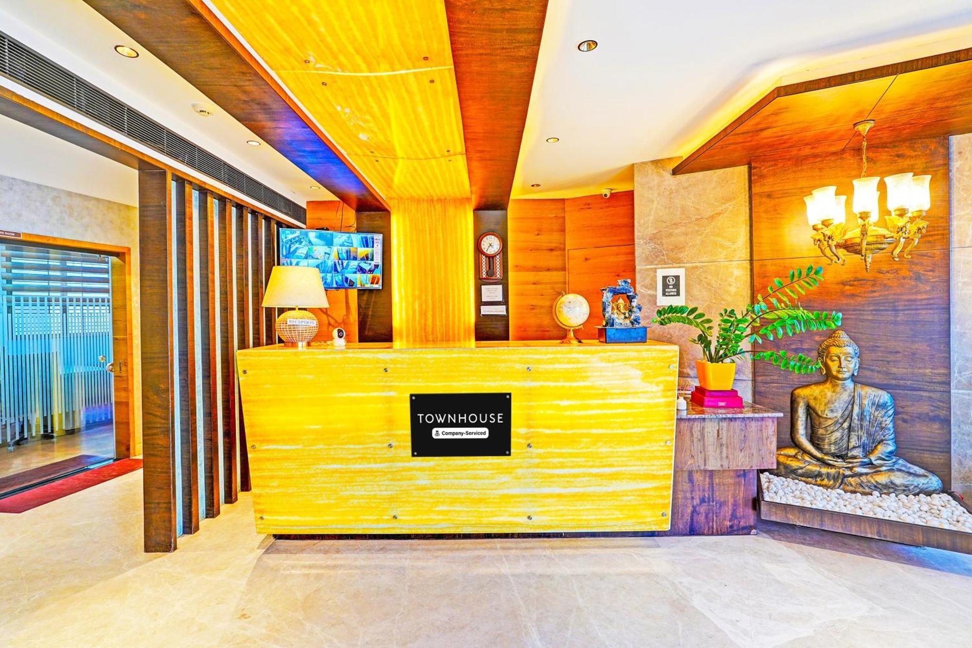 Hotel Super Townhouse Indiranagar Bengaluru Zewnętrze zdjęcie